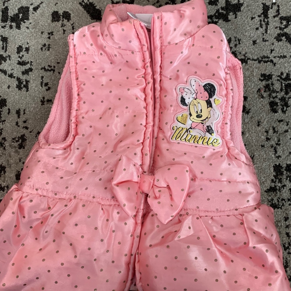 Minnie Puffer Vest.   B1G1!!!!!!!!